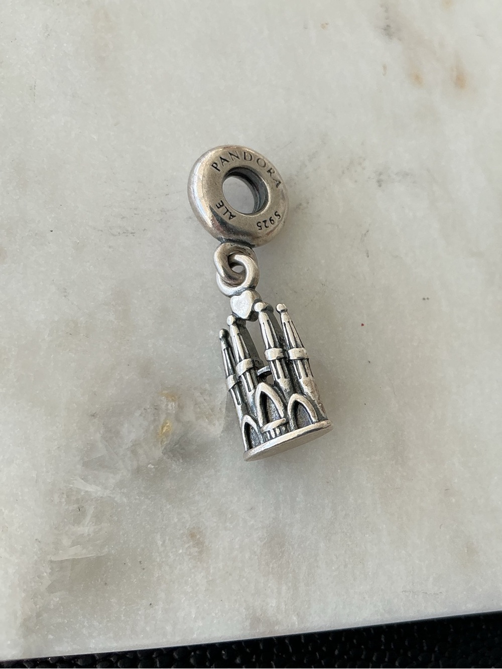Pandora - Silver La Sagrada Família Church Bead